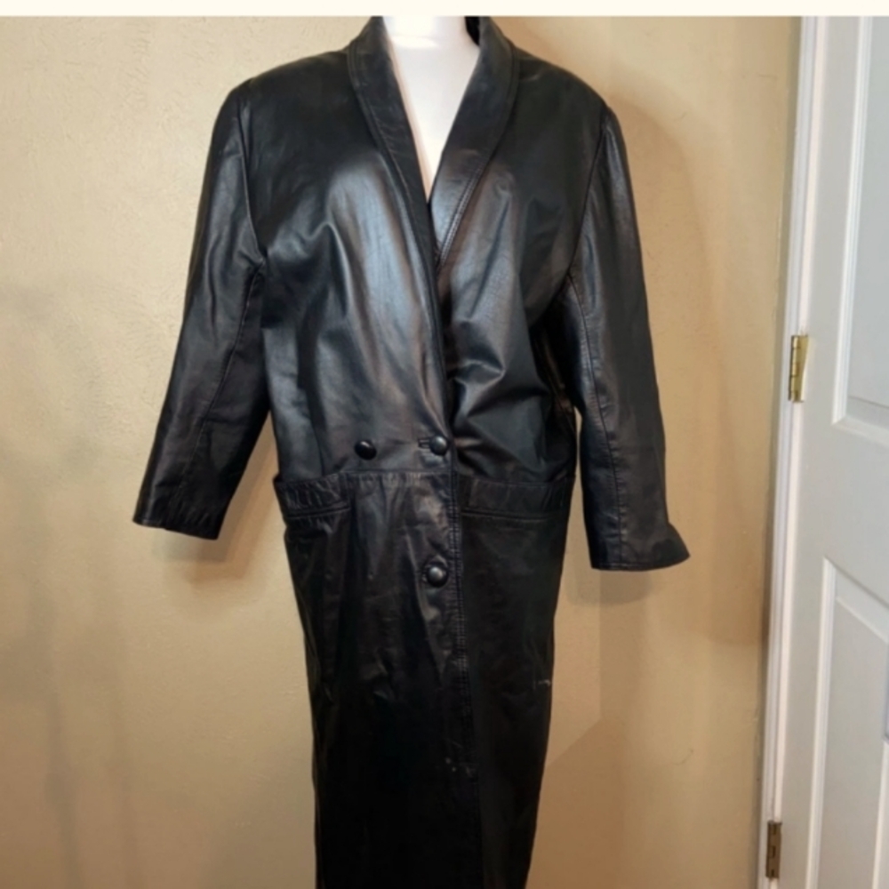 WOMANS VINTAGE LEATHER TRENCH COAT SIZE MEDIUM